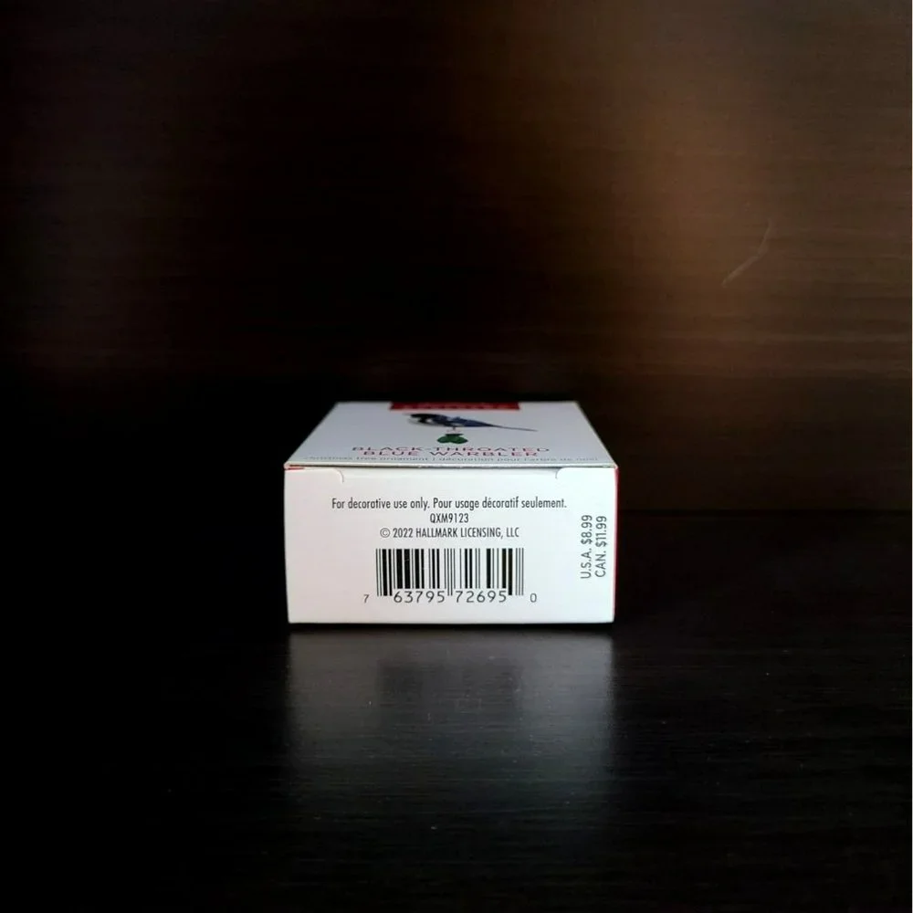 2022 Hallmark BLACK-THROATED BLUE WARBLER Miniature Ornament BRAND NEW IN BOX - Picture 6 of 6